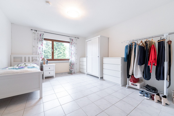 UG Schlafzimmer oder B�ro 